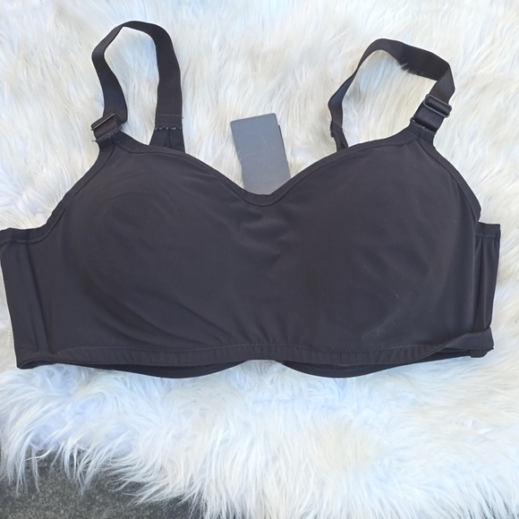 Torrid Black Wireless Wicking Sports Bra 44D NWT Active - Picture 5 of 11